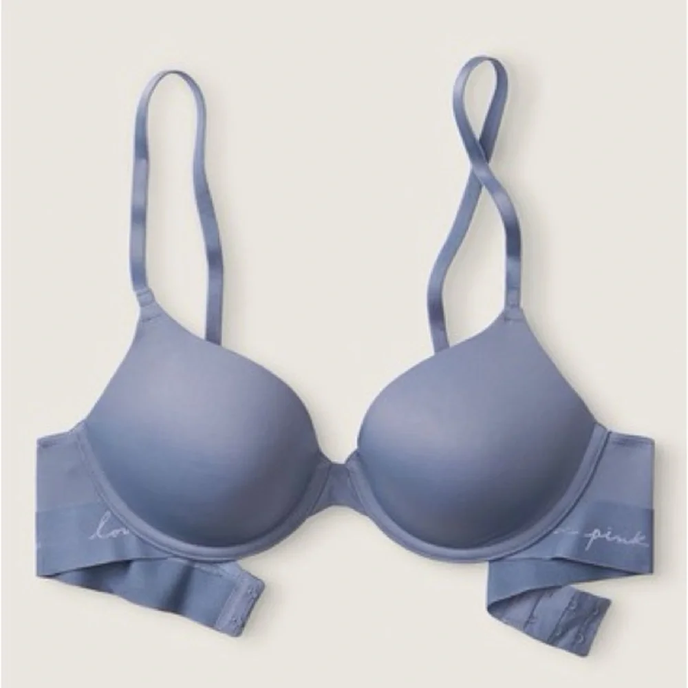 PINK Victoria’s Secret Wear Everywhere t-shirt bra - lightly lined - Picture 14 of 14